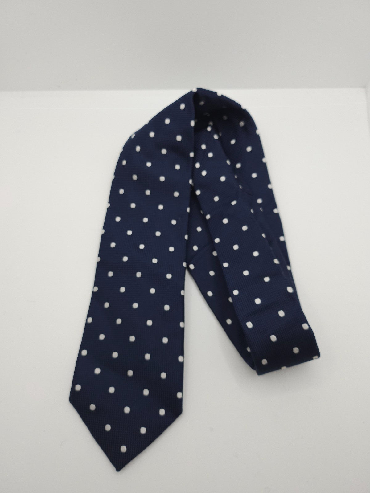 Charles Tyrwhitt Silk Tie Mens Navy Blue White Polka Dot Textured Necktie BX11