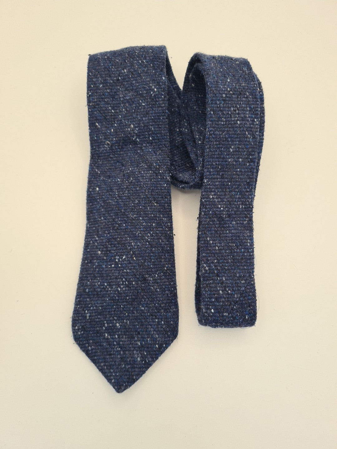 Charles Tyrwhitt Blue Wool / Silk Woven Tie | Designer Mens Tie UK Vintage Mens Tie UK BX13