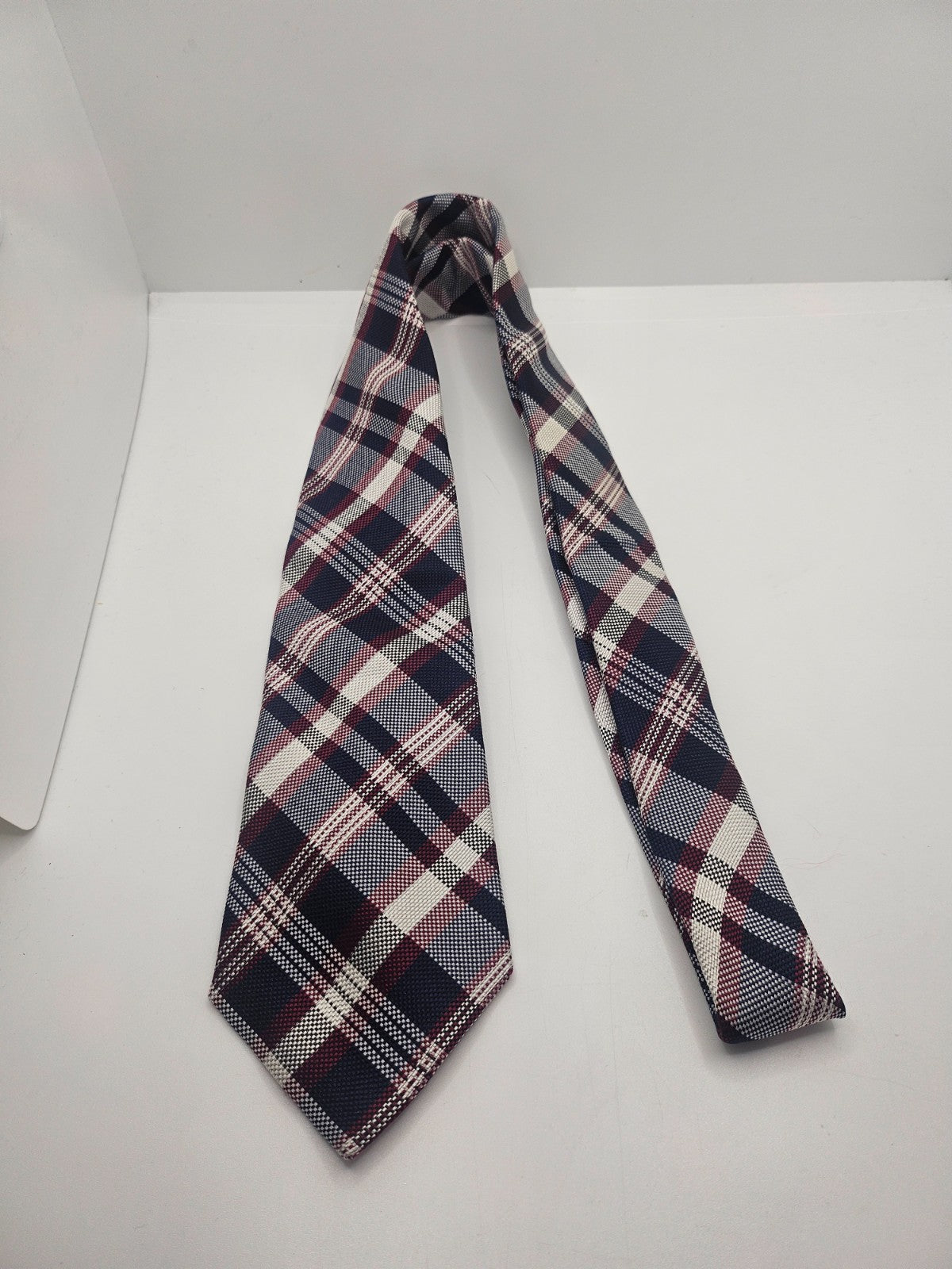 T.M. Lewin Silk Tie Mens Navy Burgundy Plaid Business Wedding Vtg Necktie BX18