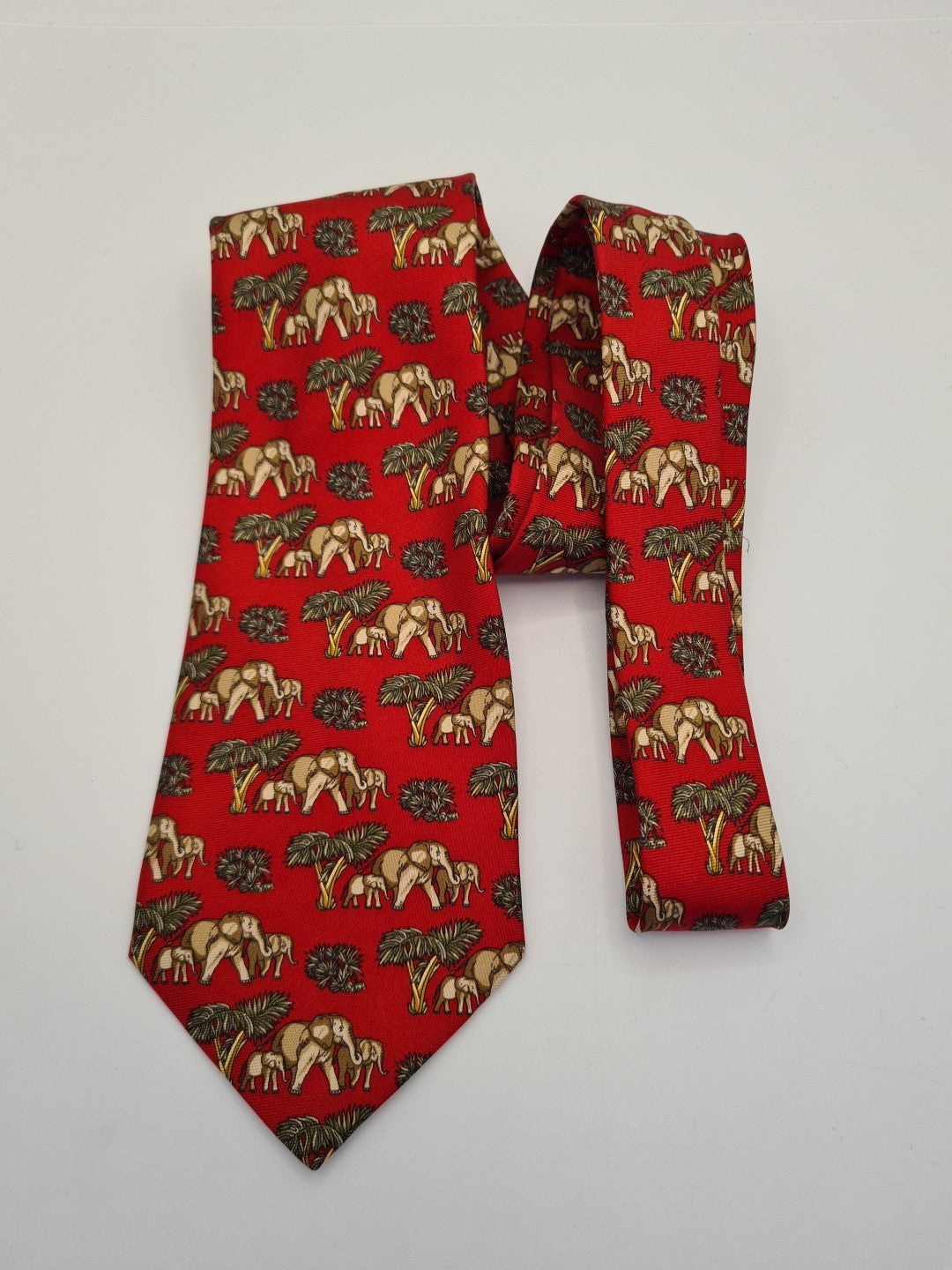 Red Safari elephant pattern Novelty Silk Tie | Designer Mens Tie UK Vintage Mens Tie UK BX14