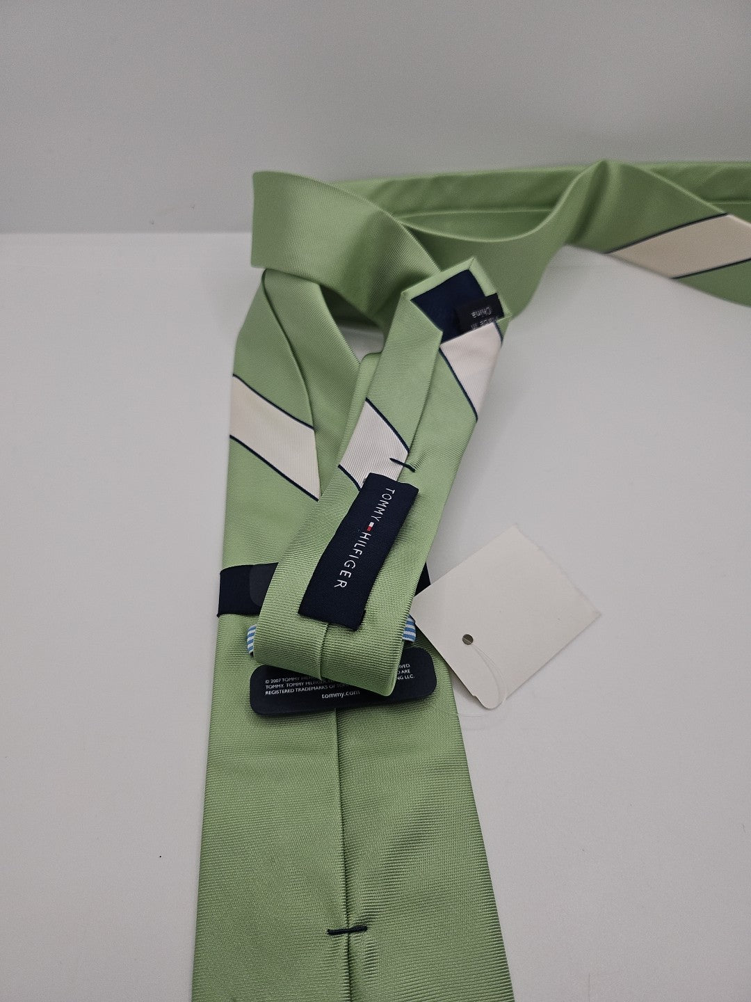 Tommy Hilfiger Green NWT Mens Silk Tie Wedding Formal Neck Tie BX17