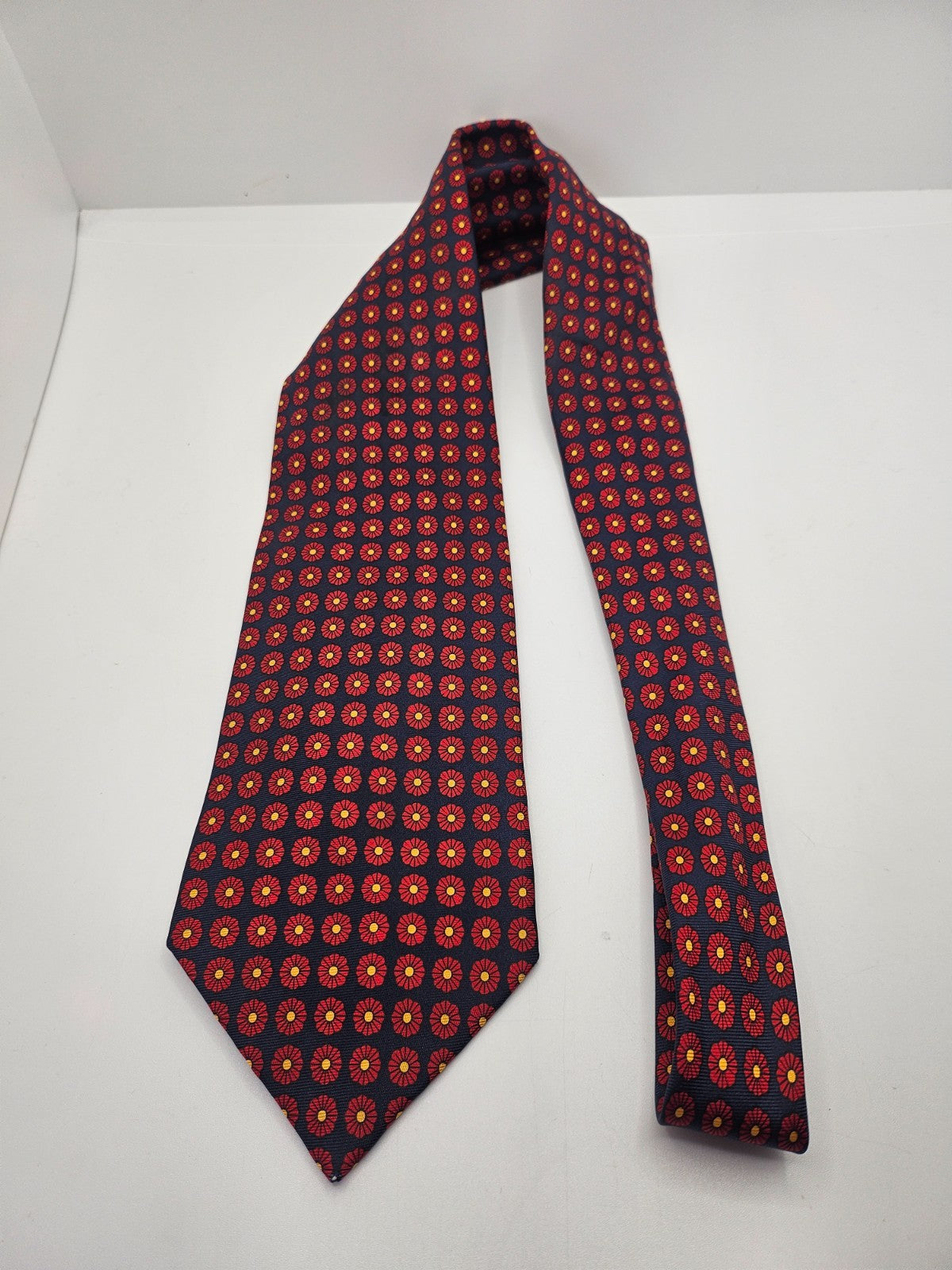 Hilditch & Key Red Floral Medallion Silk Tie
