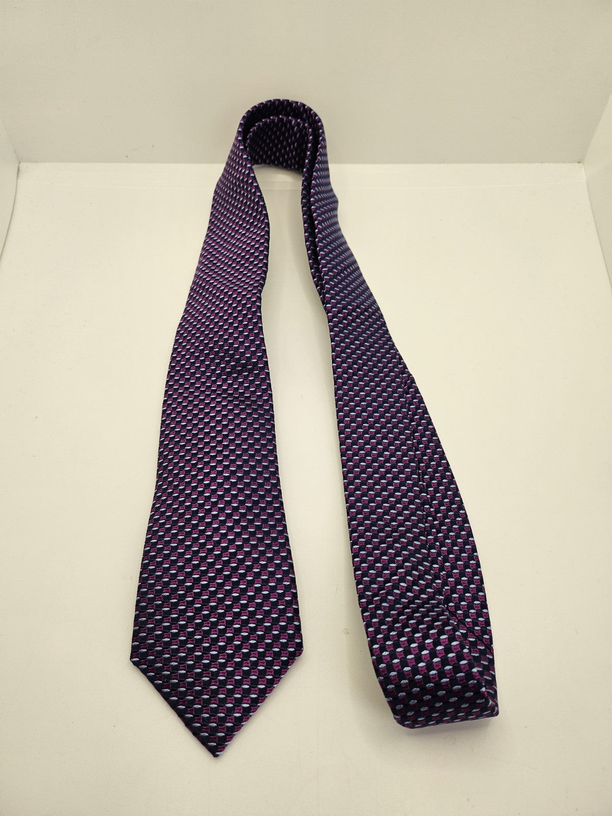 Charles Tyrwhitt Silk Tie Mens Purple Black Geometric Retro Vintage Necktie BX26