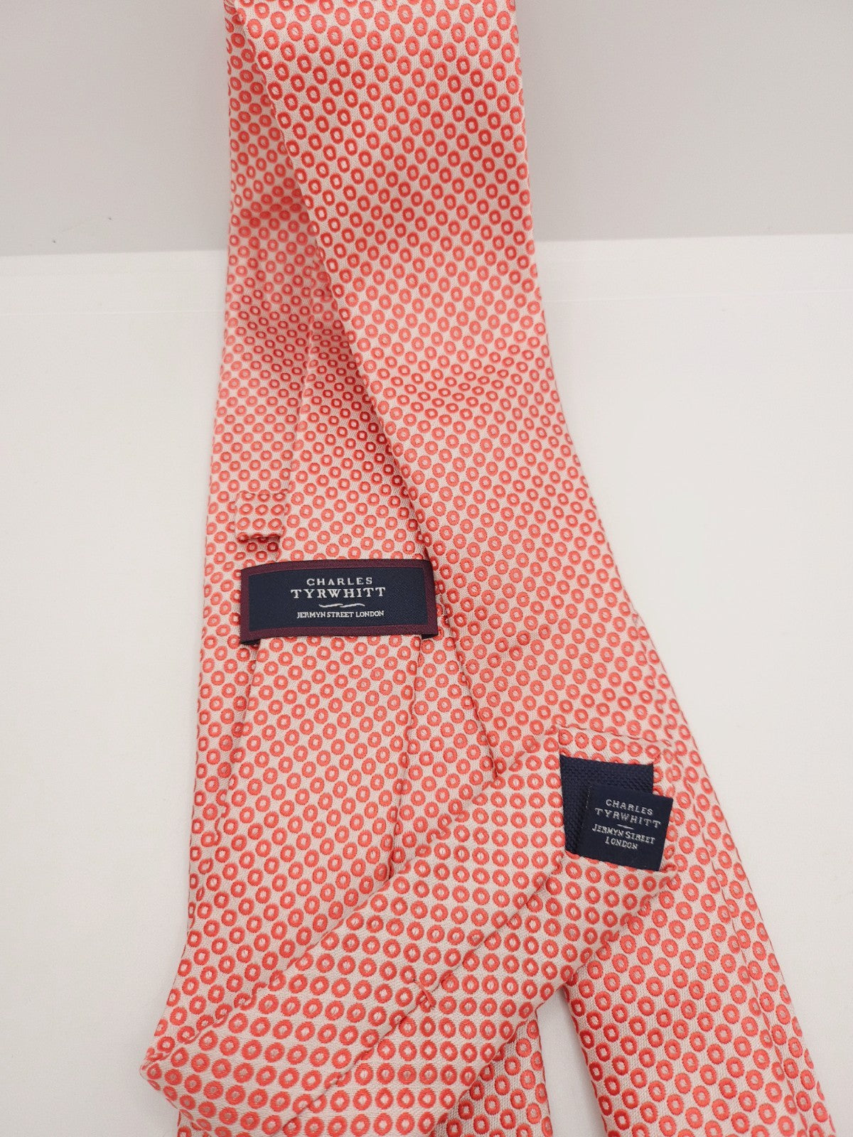 Charles Tyrwhitt Hot Pink Circle Silk Tie