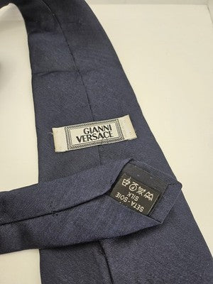 Gianni Versace Silk Tie Mens Navy Blue Plain Medusa Vtg Wedding Neck Clearance Vintage Retro