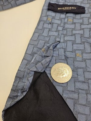 Burberry London Silk Tie Mens Blue Grey Basketweave Geometric Neck Tie Clearance Vintage Retro