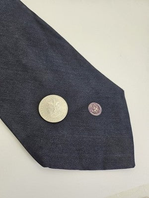 Gianni Versace Silk Tie Mens Navy Blue Plain Medusa Vtg Wedding Neck Clearance Vintage Retro