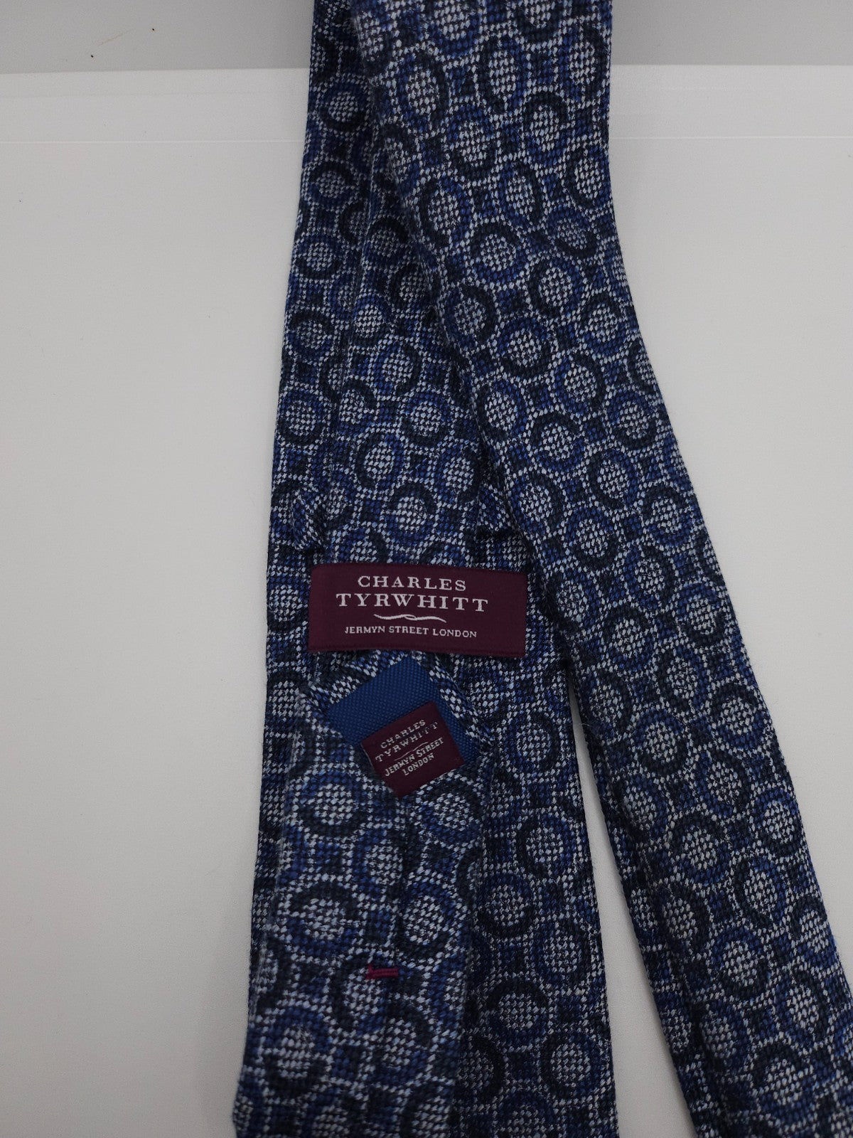 Charles Tyrwhitt Silk Tie Mens Navy Blue Geometric Circular Pattern Necktie BX13