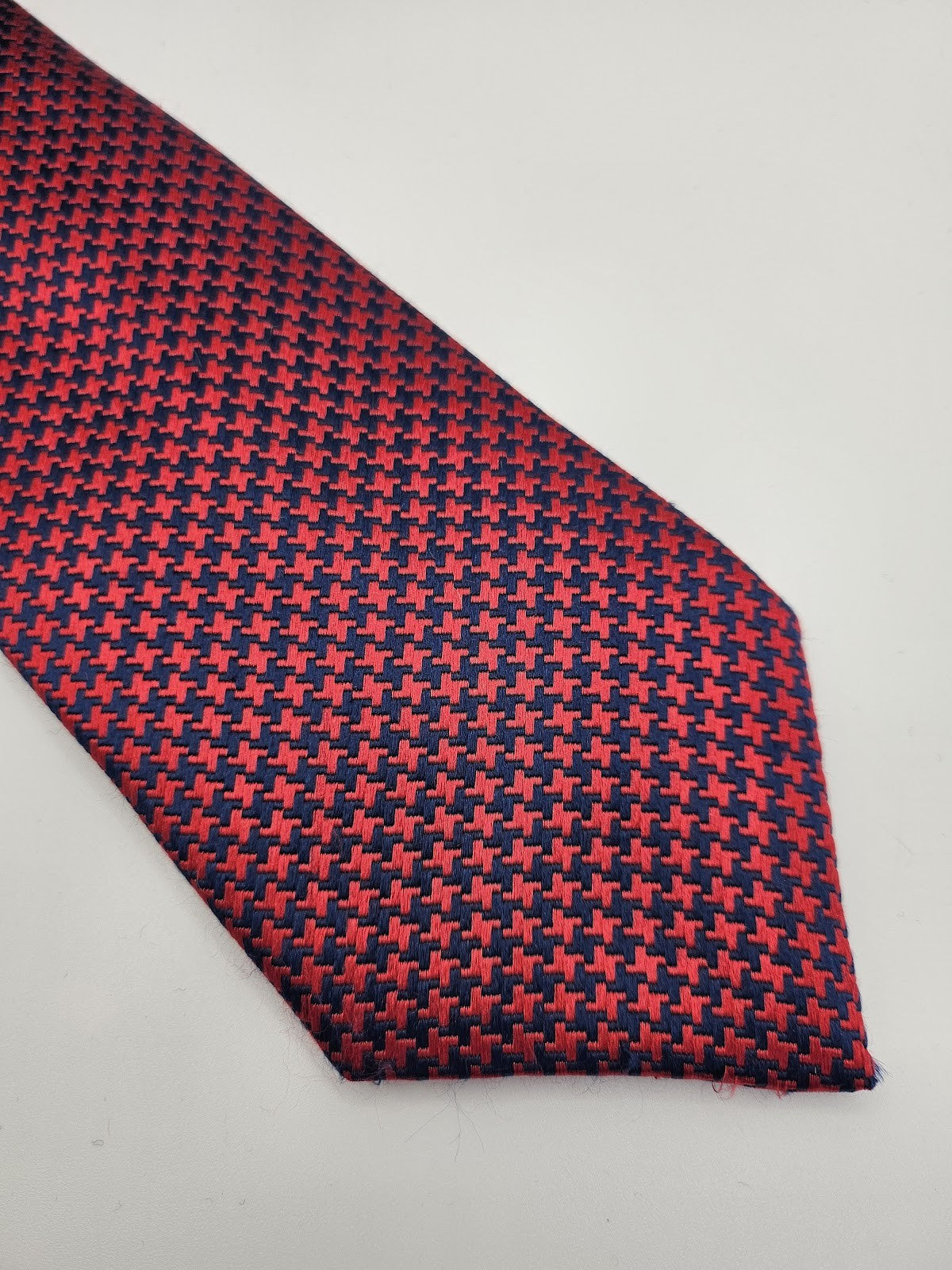 M&S Mens Silk Tie Red Blue Houndstooth Geometric Vtg Retro Wedding Neck Tie