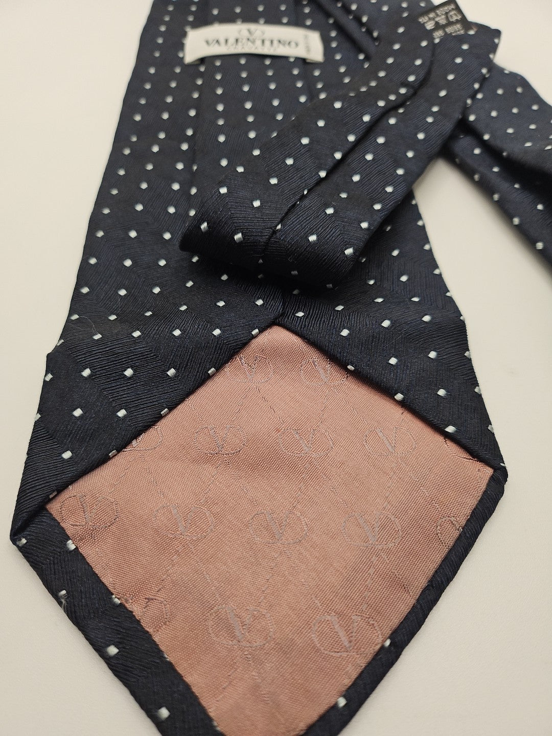 Valentino Black Diamond Pattern Mens Silk Tie Wedding Formal Neck Tie BX11