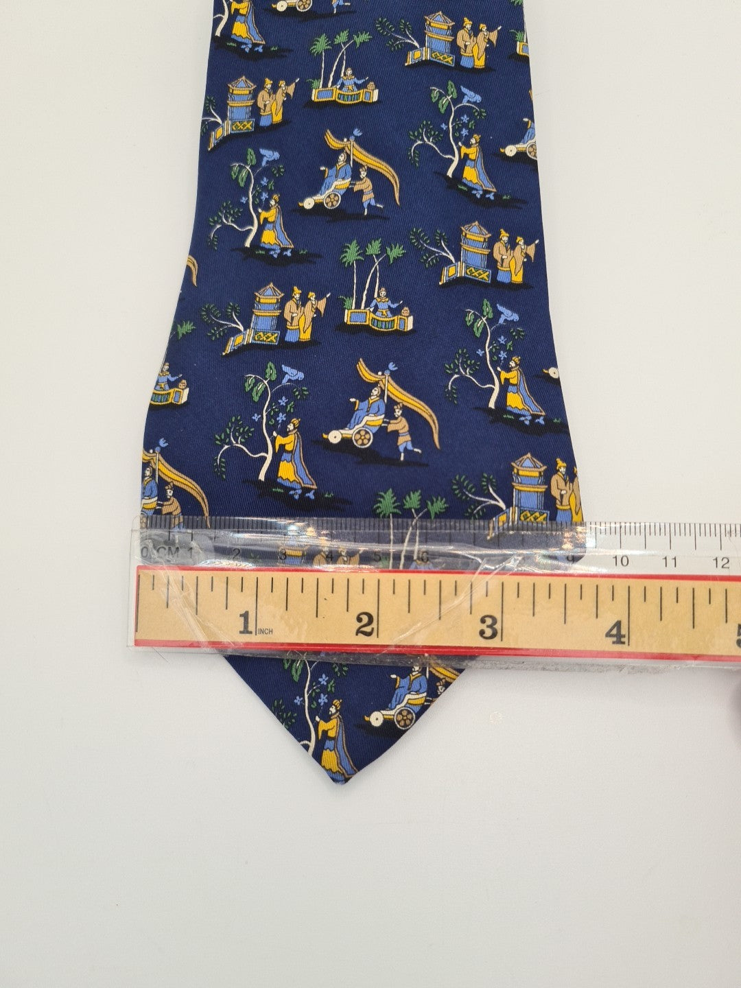 Salvatore Ferragamo Blue Rare Pattern Silk Tie | Designer Mens Tie UK  BX11