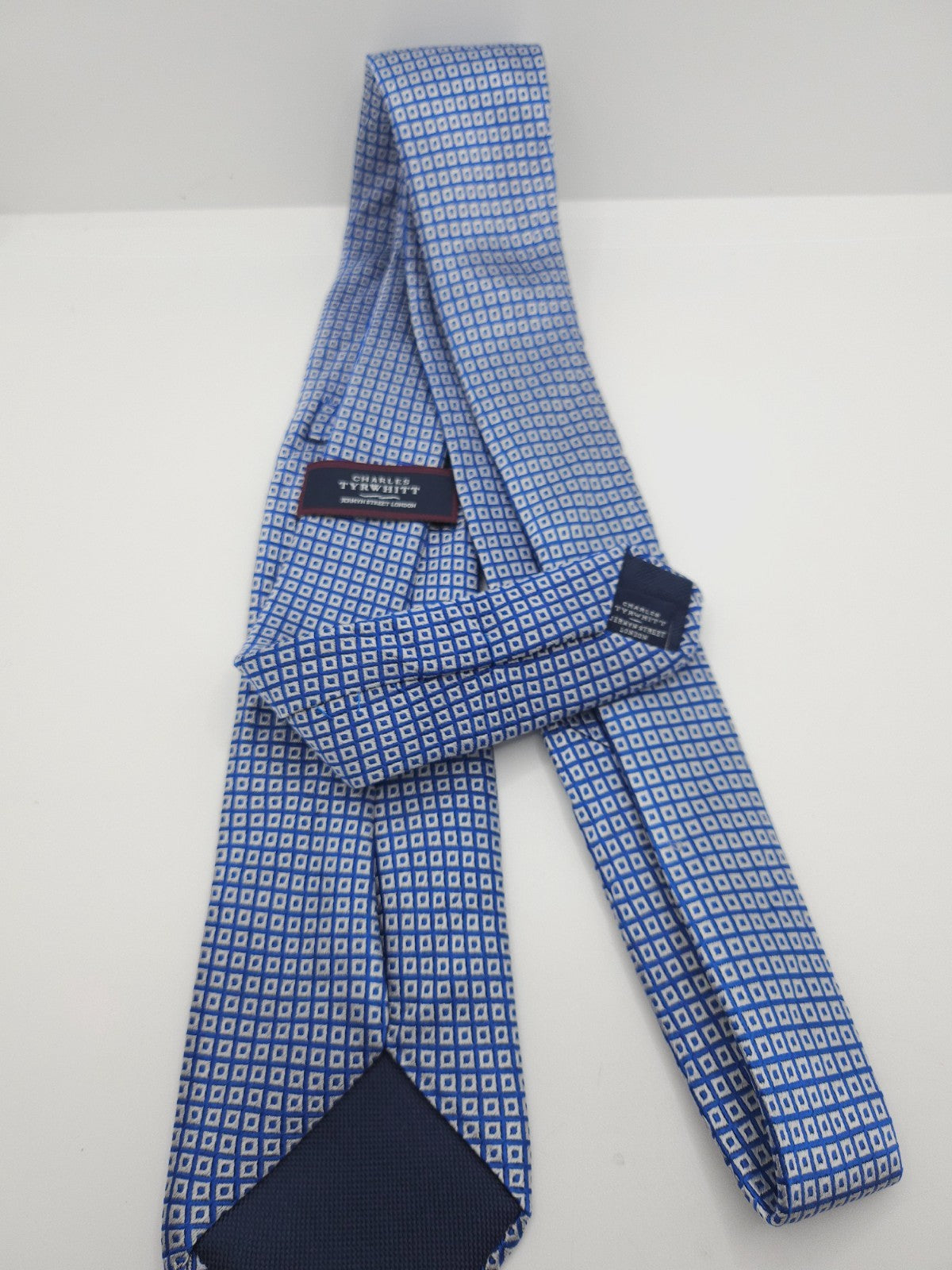 Charles Tyrwhitt Silk Tie Mens White Pastel Blue Geometric Pattern Necktie BX11