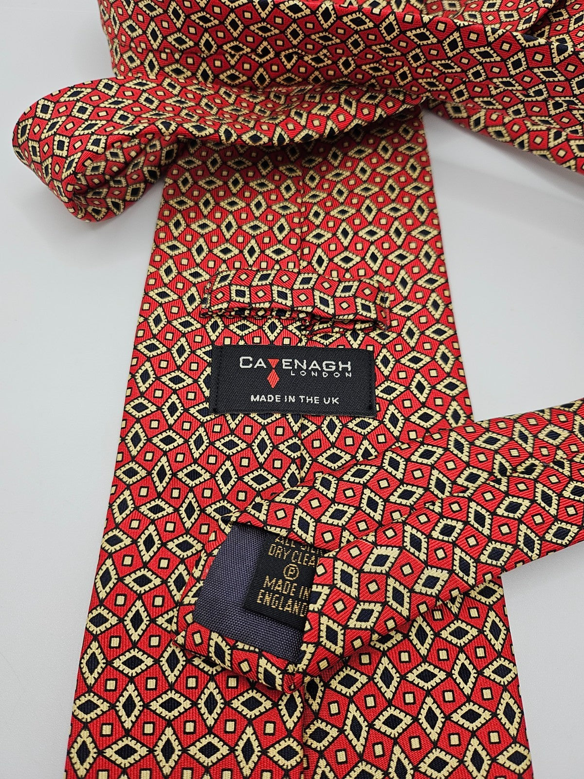 Cavenagh Silk Tie Mens Red Gold Woven Geometric Diamond Mosaic Vtg Neck Tie BX21