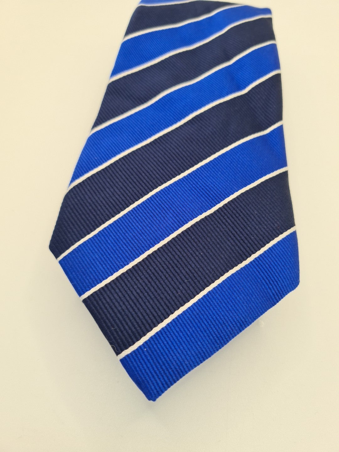 Charles Tyrwhitt Blue Striped Formal Rugby Silk Tie | Designer Mens Tie UK  BX14