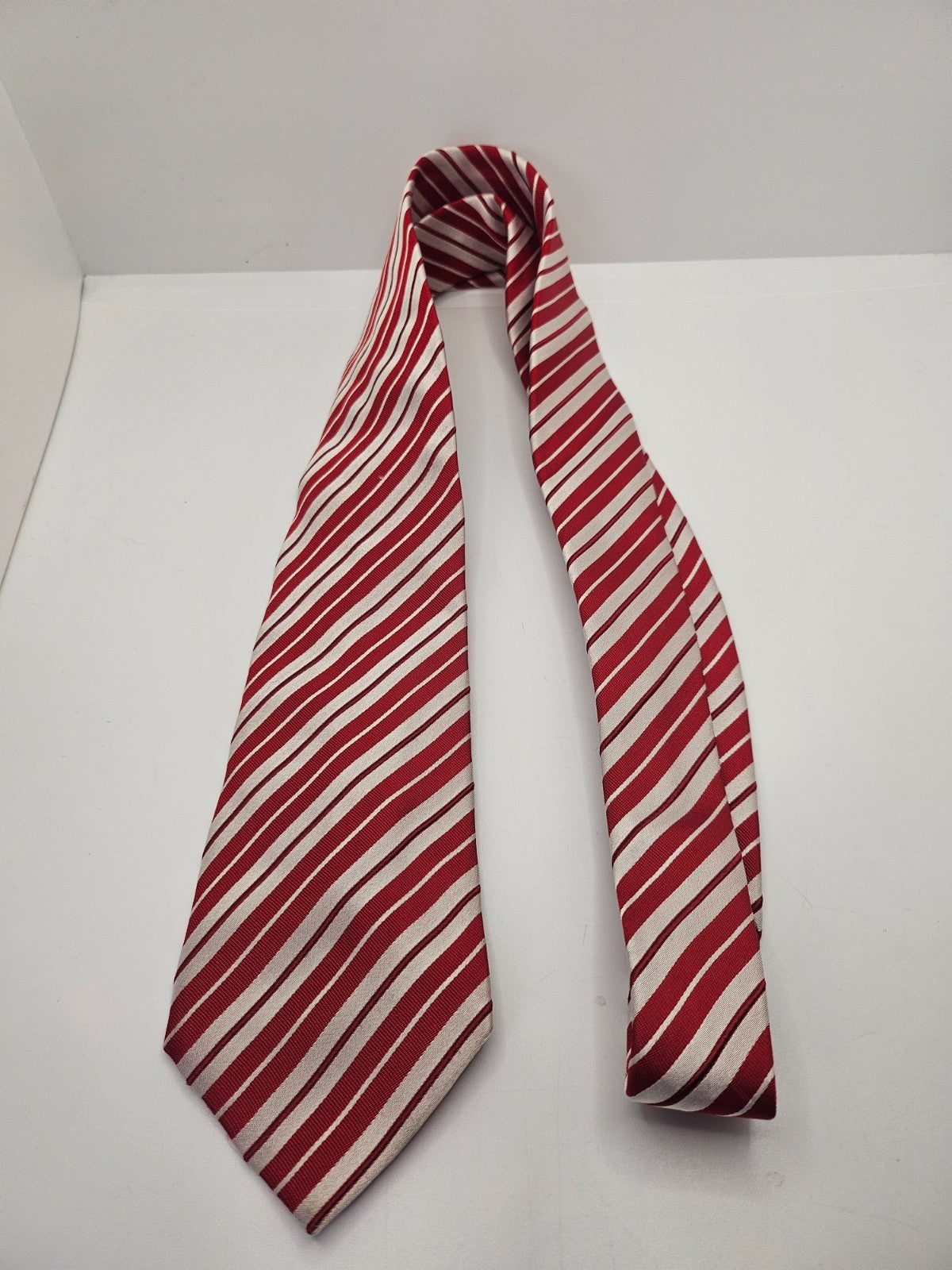 Edsor Kronen Red Silver Striped Silk Tie