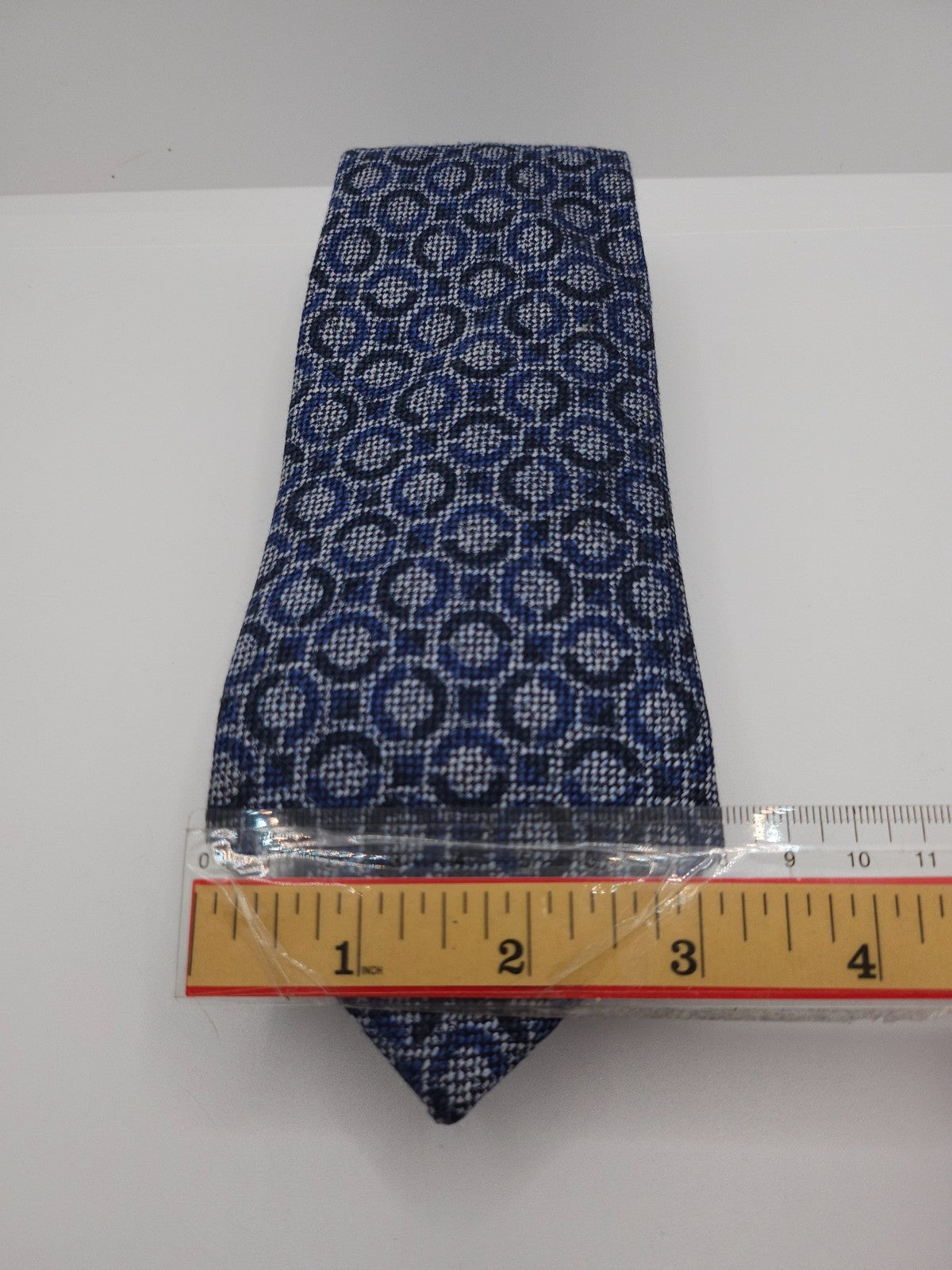 Charles Tyrwhitt Silk Tie Mens Navy Blue Geometric Circular Pattern Necktie BX13