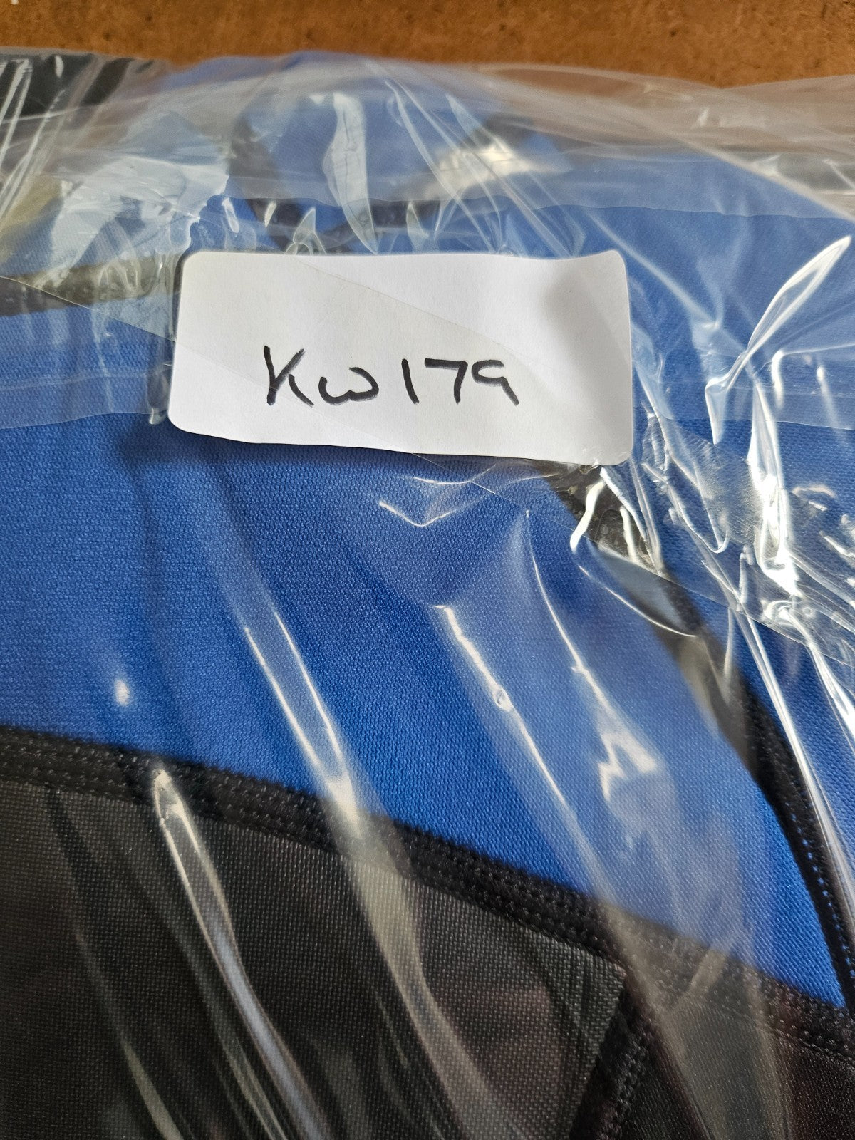 Regatta Kids Age 9/10 Yrs 2.5MM Shorty wetsuit Surf Swim Paddle Holiday KW179
