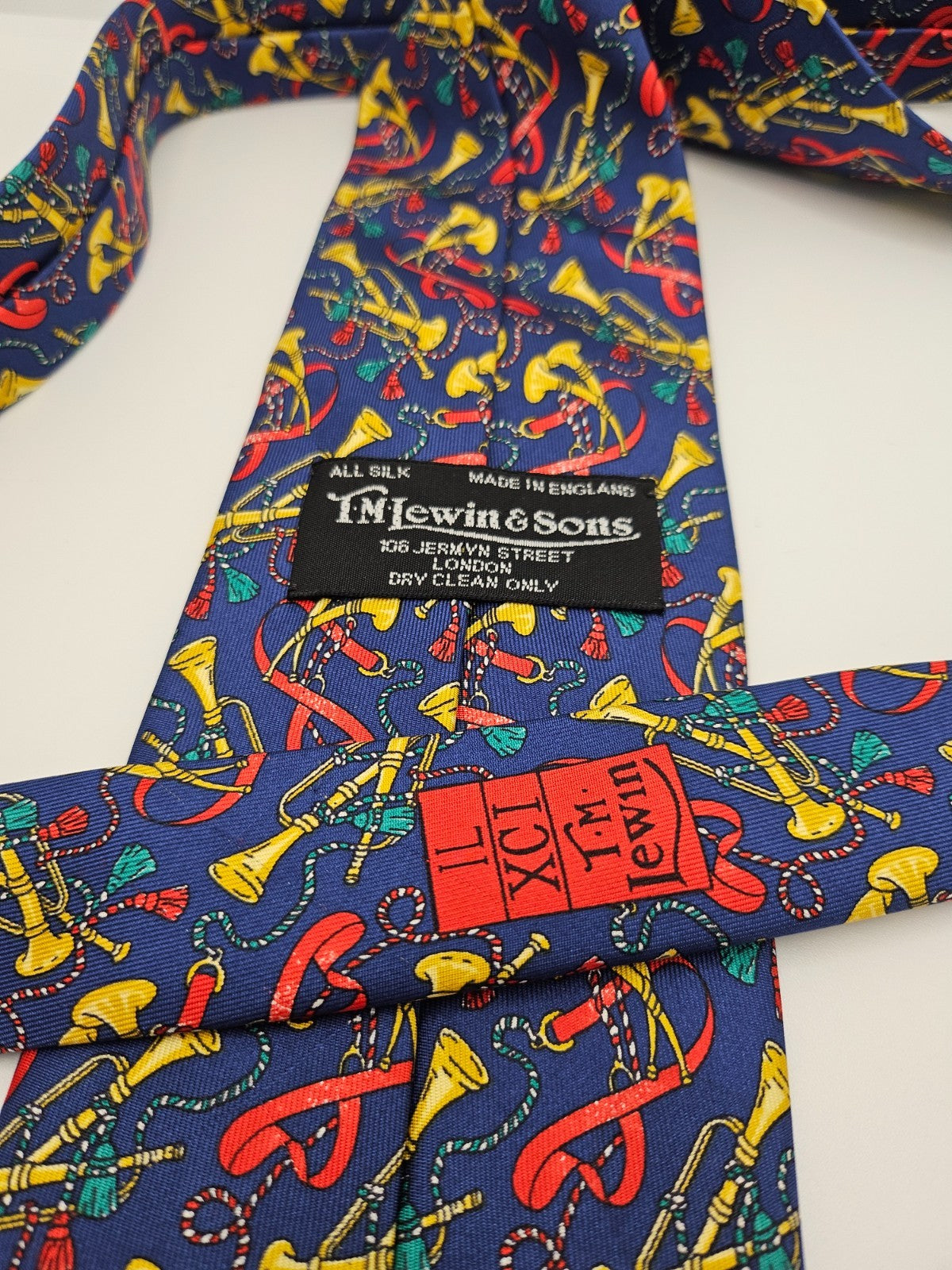 T.M. Lewin & Sons Silk Tie Mens Navy Horn Equestrian Trumpet Retro Neck Tie BX20