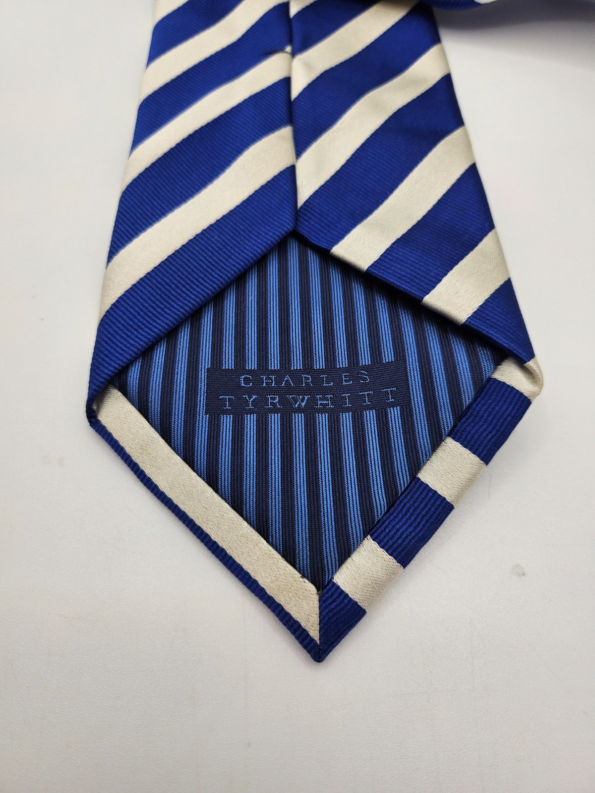 Charles Tyrwhitt Mens Silk Tie Blue White Stripe Vtg Retro Wedding Neck Tie R1