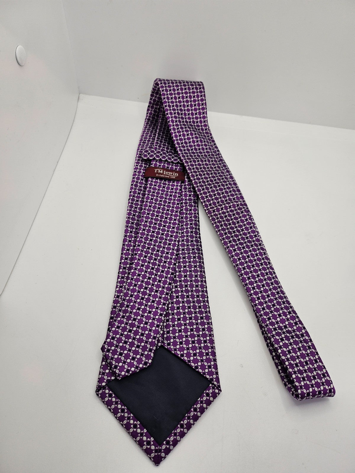 T.M. Lewin Silk Tie Mens Purple White Floral Statement Wedding Vtg Neck Tie BX23