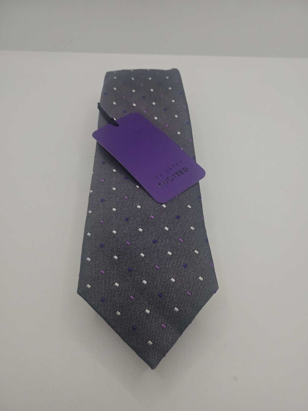 Ted Baker Grey Diamond NWT Mens Silk Tie Wedding Formal Neck Tie BX17