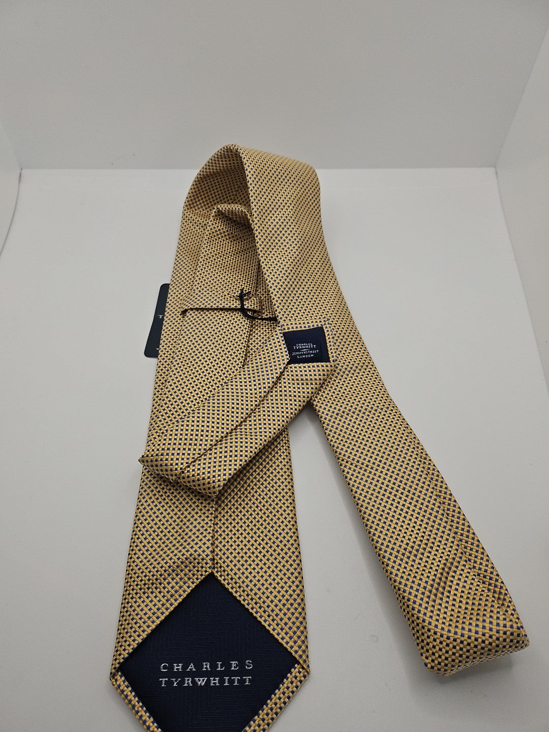 Charles Tyrwhitt NWT Yellow Diamond Mens Silk Tie Wedding Formal Neck Tie BX17
