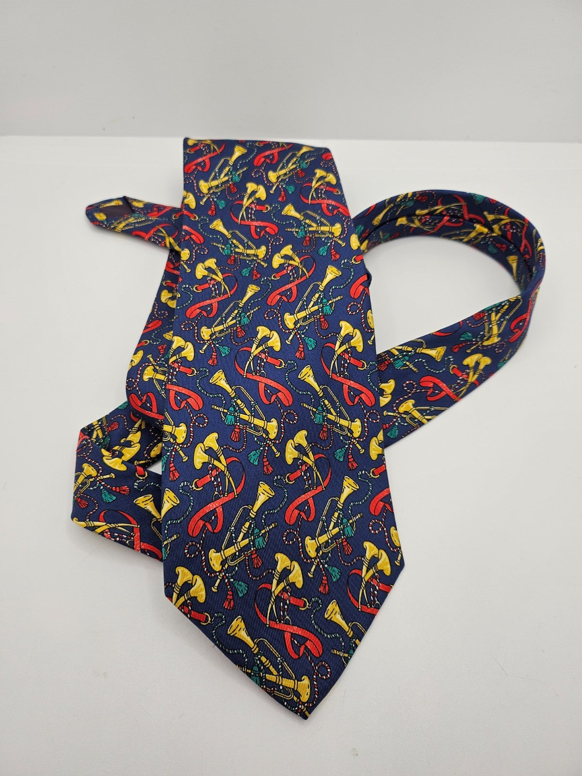T.M. Lewin & Sons Silk Tie Mens Navy Horn Equestrian Trumpet Retro Neck Tie BX20