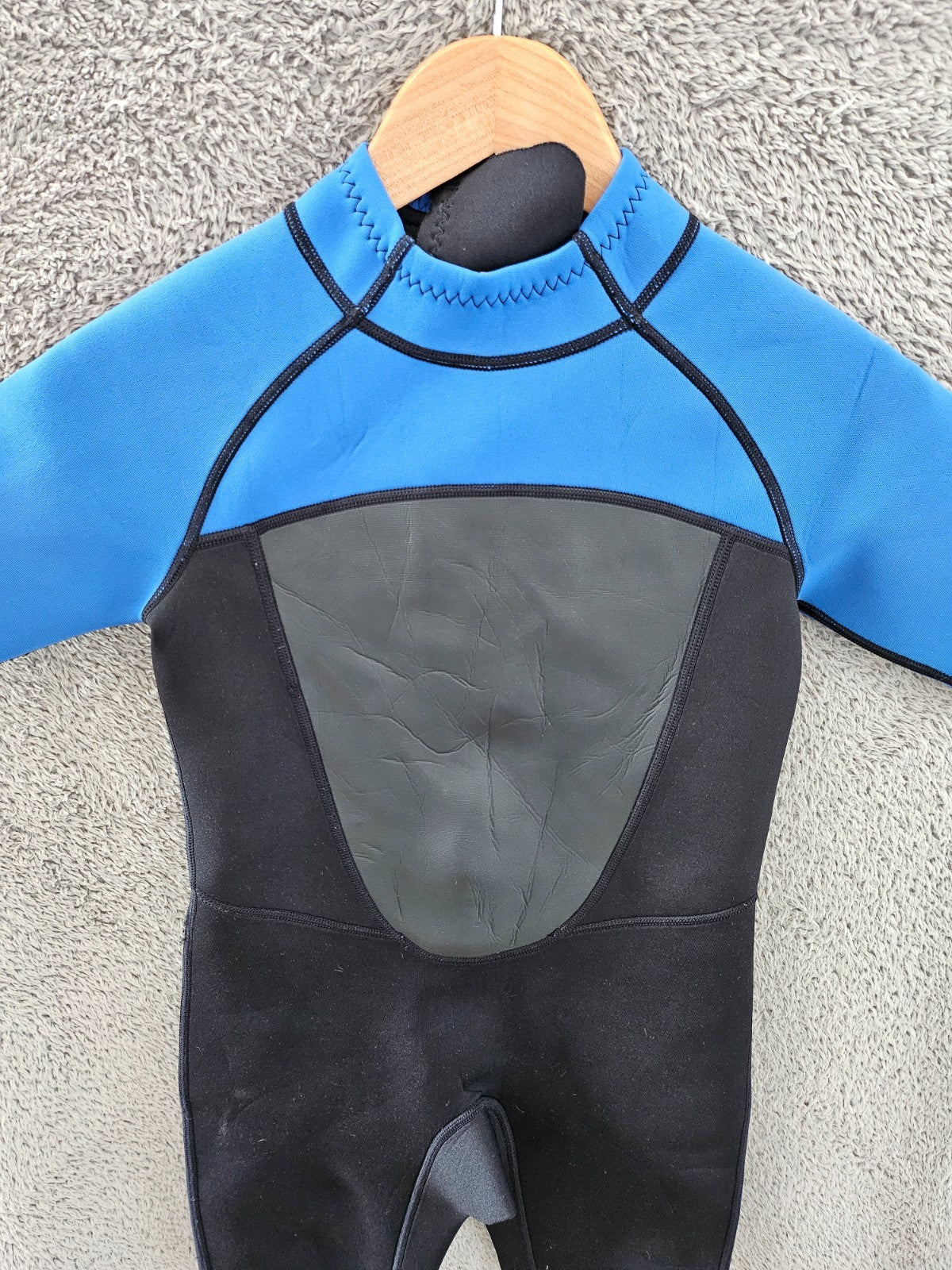 Regatta Kids Age 9/10 Yrs 2.5MM Shorty wetsuit Surf Swim Paddle Holiday KW179
