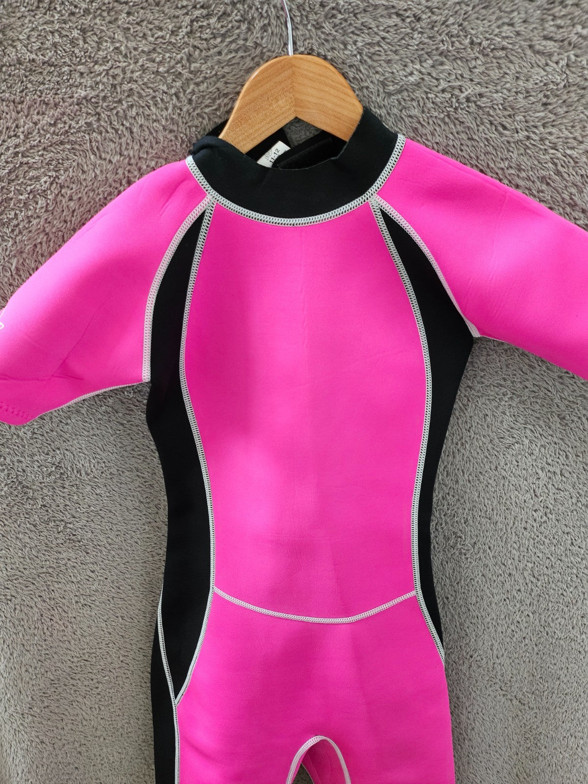 Pink Kids Age 11/12 Yrs  2.5MM Shorty wetsuit Surf Swim Paddle Holiday Kw180
