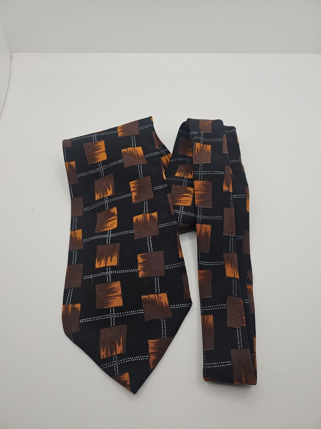 Vintage Hugo Boss Retro pattern Black Mens Silk Tie Wedding Formal Neck Tie BX15