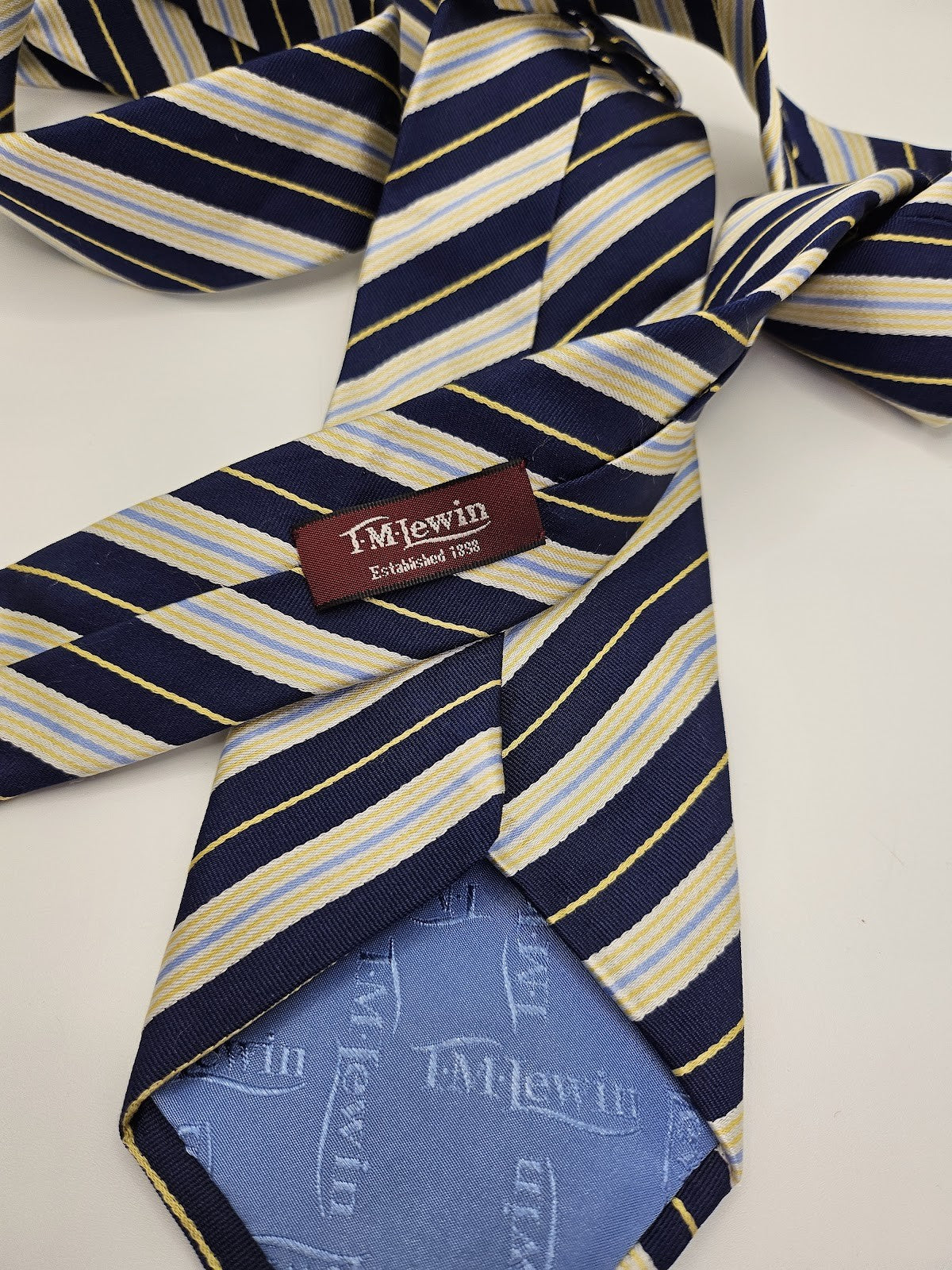 T.M. Lewin Mens Silk Tie Navy Blue Yellow Striped Vtg Retro Wedding Neck Tie